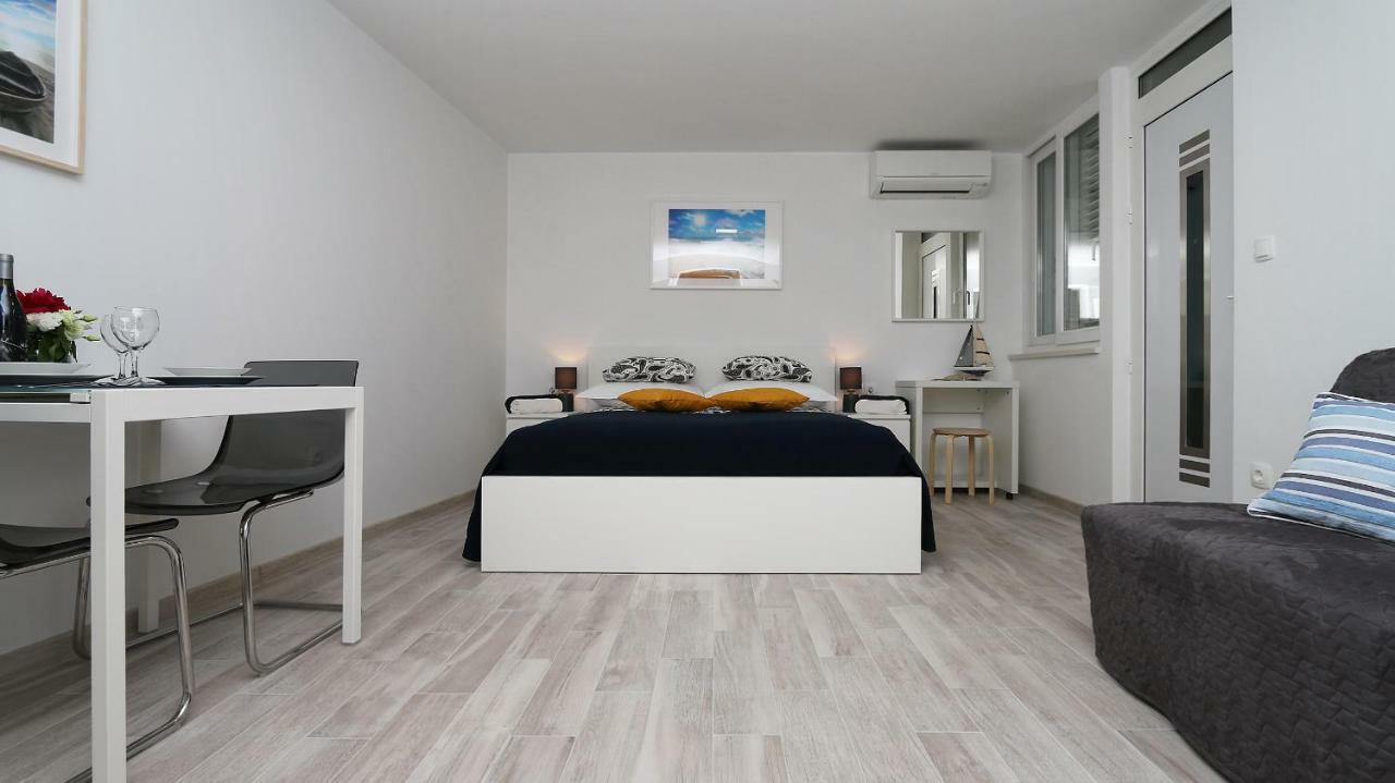Modern Apartments Iva Makarska Exteriör bild