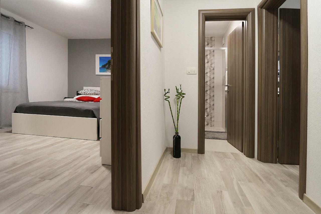 Modern Apartments Iva Makarska Exteriör bild